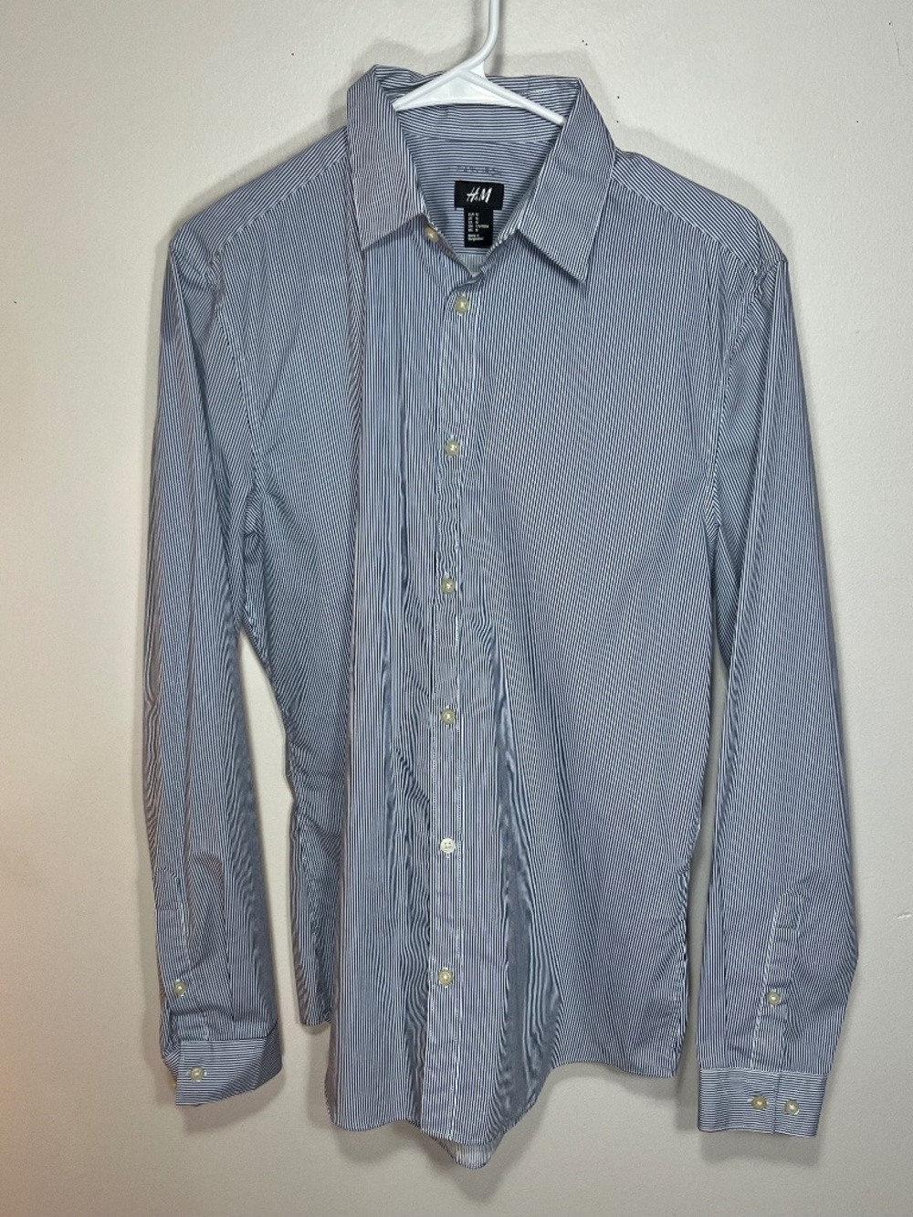 H&M; Men’s M Blue/white micro-stripe dress shirt